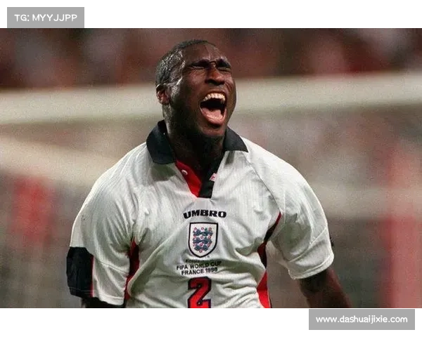 揭秘索尔坎贝尔踢球位置背后的战术思维与球场智慧